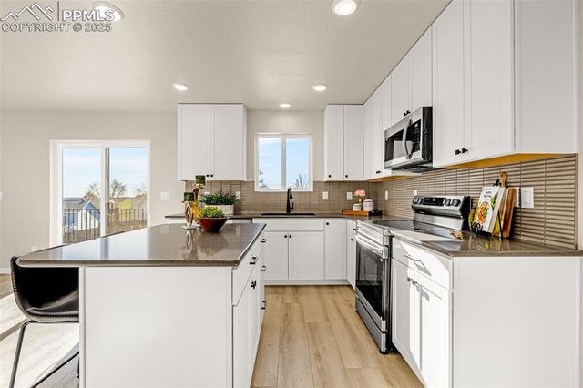 701 Little Bear Grove, Colorado Springs, CO 80907