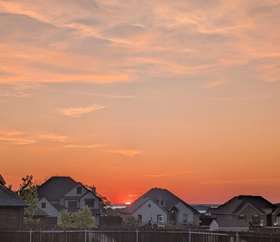 191 Lakeview Circle, Pilot Point, TX 76258