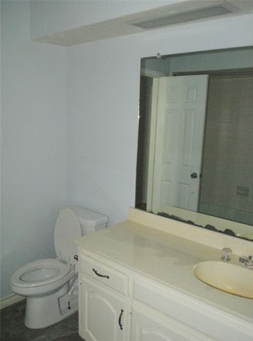 1445 Thunderbrook Drive, Desoto, TX 75115