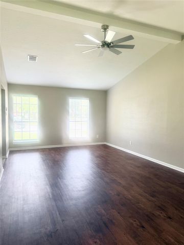 4802 Kleinmeadow Court, Houston, TX 77066