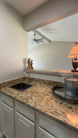 4802 Kleinmeadow Court, Houston, TX 77066