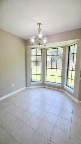 4802 Kleinmeadow Court, Houston, TX 77066