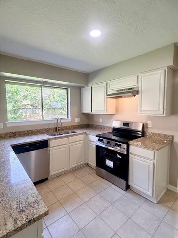 4802 Kleinmeadow Court, Houston, TX 77066