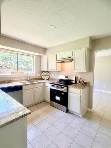4802 Kleinmeadow Court, Houston, TX 77066
