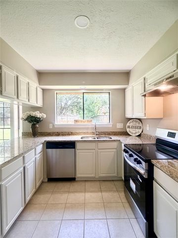 4802 Kleinmeadow Court, Houston, TX 77066
