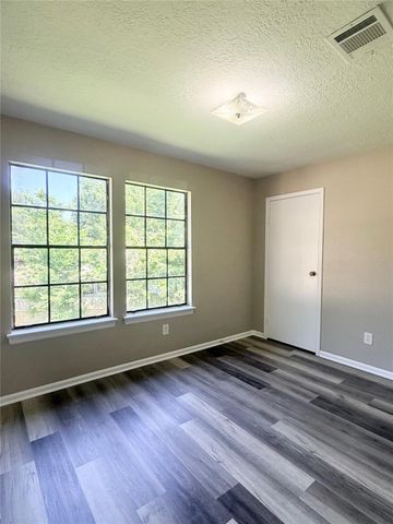 4802 Kleinmeadow Court, Houston, TX 77066