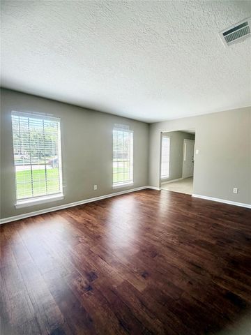 4802 Kleinmeadow Court, Houston, TX 77066