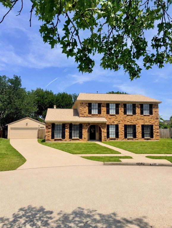 4802 Kleinmeadow Court, Houston, TX 77066