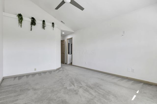 2573 Rustling Oak Boulevard, Hilliard, OH 43026