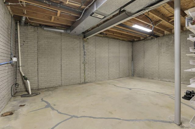 2573 Rustling Oak Boulevard, Hilliard, OH 43026