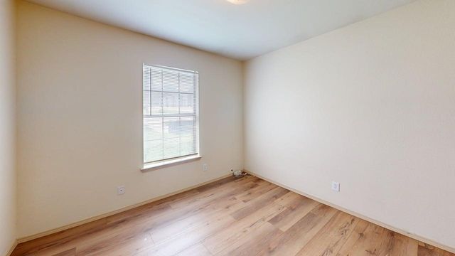 2335 N Elm Street, Denton, TX 76201