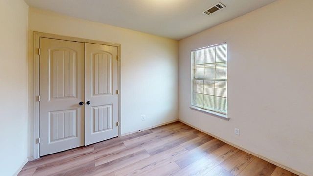 2335 N Elm Street, Denton, TX 76201
