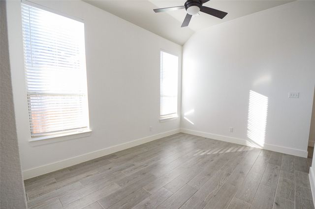 1121 Bridle Path Drive, Aubrey, TX 76227