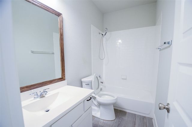 1121 Bridle Path Drive, Aubrey, TX 76227