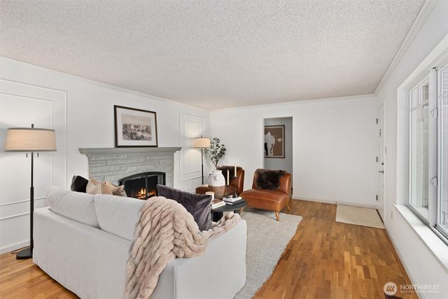 7604 194th Street SW, Edmonds, WA 98026