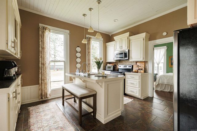 65 Mulberry Street, Quitman, AR 72131