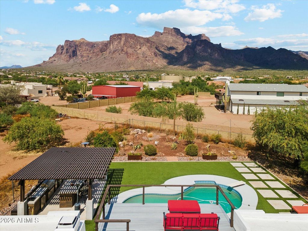 651 N VAL VISTA Road, Apache Junction, AZ 85119 — exterior