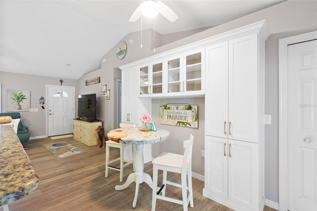 Image 12 of property listing at 9430 SE 158TH STREET, Summerfield, FL 34491