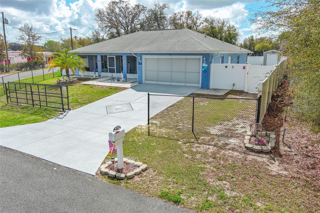 Image 3 of property listing at 9430 SE 158TH STREET, Summerfield, FL 34491