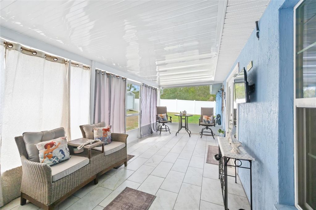 Image 21 of property listing at 9430 SE 158TH STREET, Summerfield, FL 34491