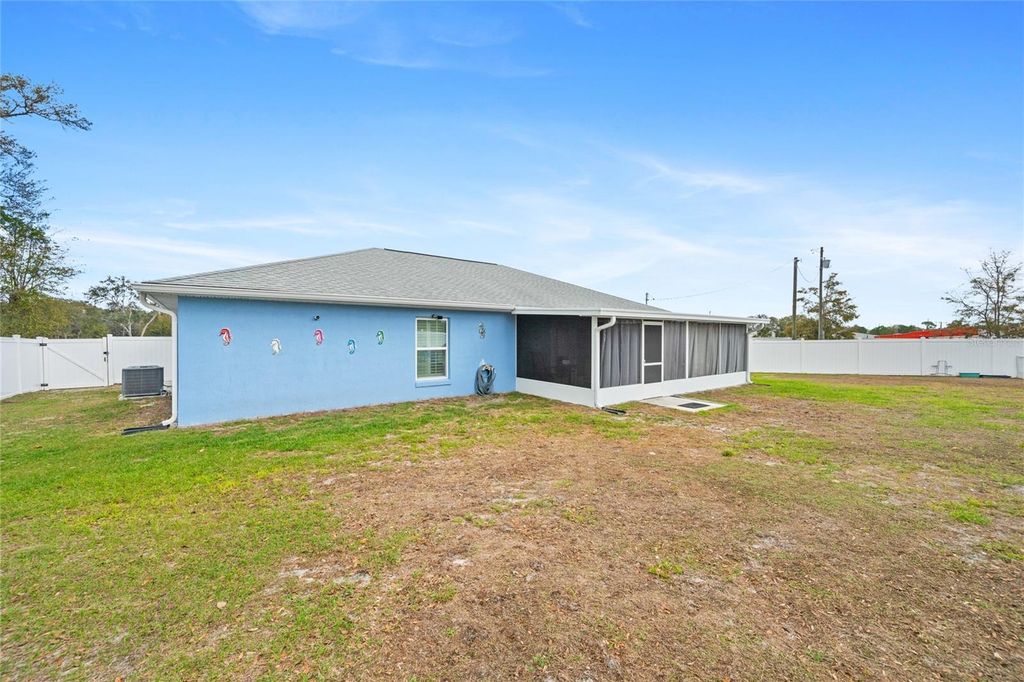 Image 25 of property listing at 9430 SE 158TH STREET, Summerfield, FL 34491