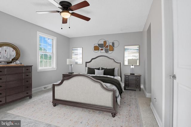 4119 GREYWOOD DR, York, PA 17402