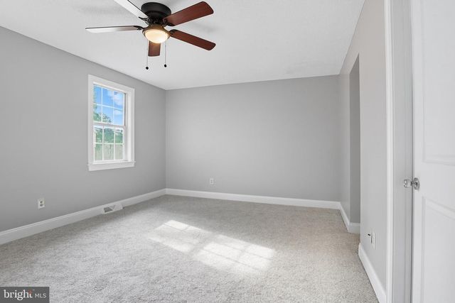 4119 GREYWOOD DR, York, PA 17402