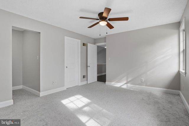 4119 GREYWOOD DR, York, PA 17402