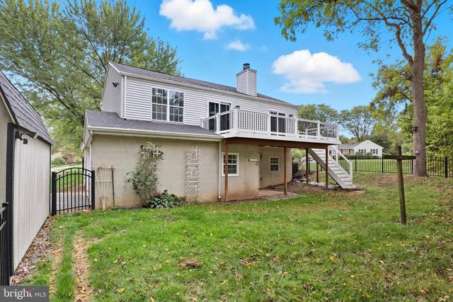 4119 GREYWOOD DR, York, PA 17402