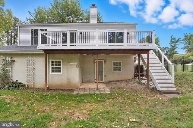 4119 GREYWOOD DR, York, PA 17402