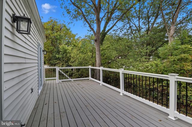 4119 GREYWOOD DR, York, PA 17402