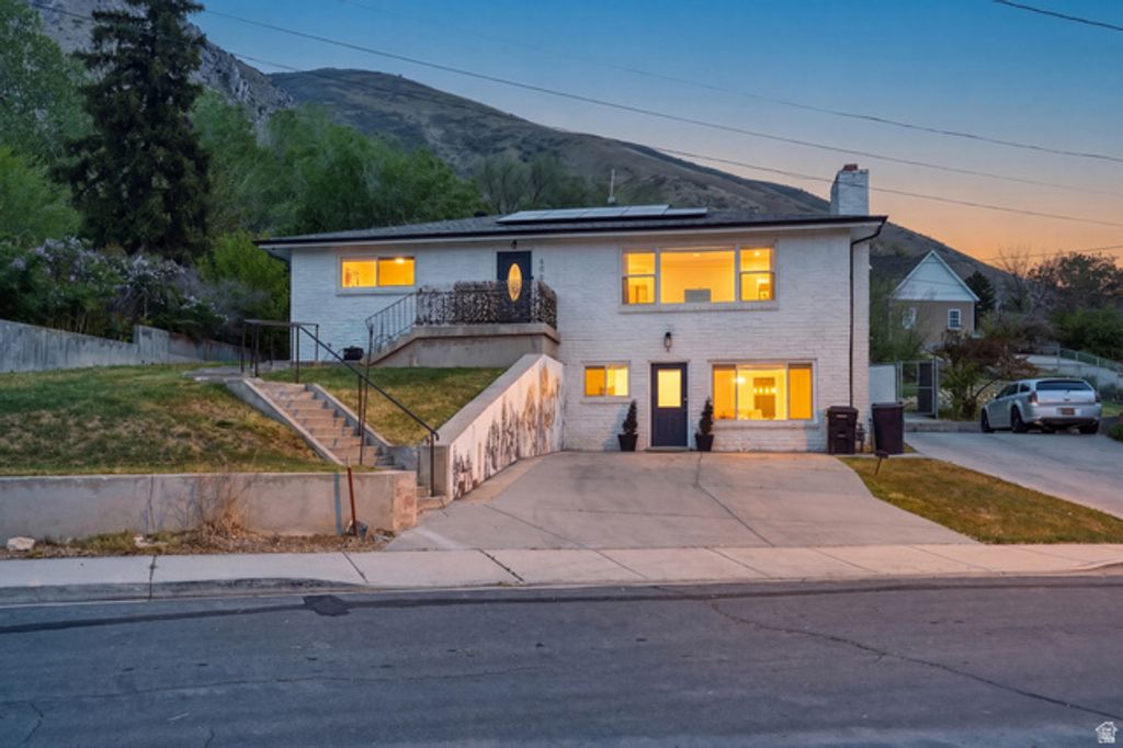 500 N 800 CIR, Springville, UT 84663