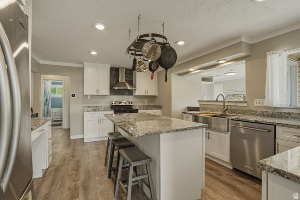 Image 12 of property listing at 500 N 800 E, Springville, UT 84663