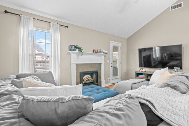 1521 Carrick Dr, Murfreesboro, TN 37128