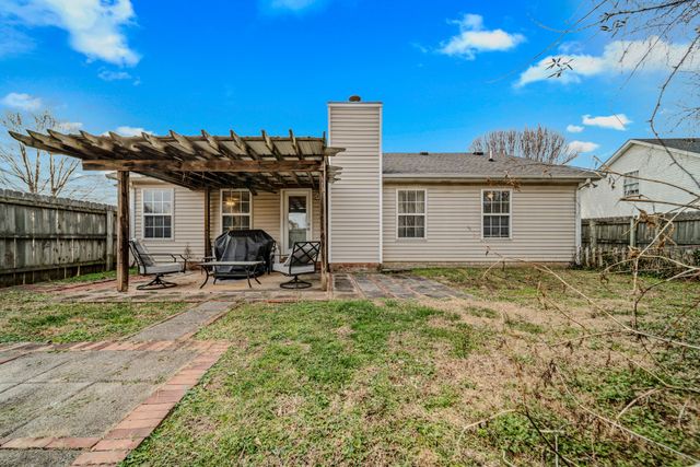 1521 Carrick Dr, Murfreesboro, TN 37128