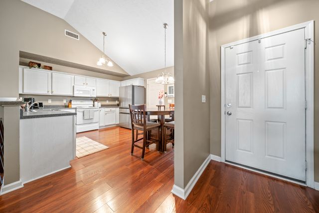 1521 Carrick Dr, Murfreesboro, TN 37128