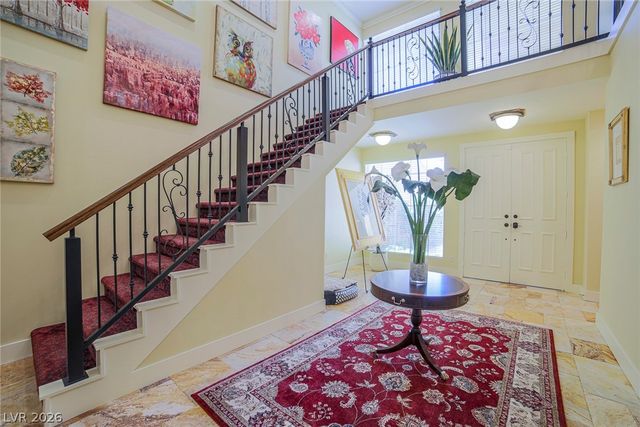 2863 Queens Courtyard Drive, Las Vegas, NV 89109