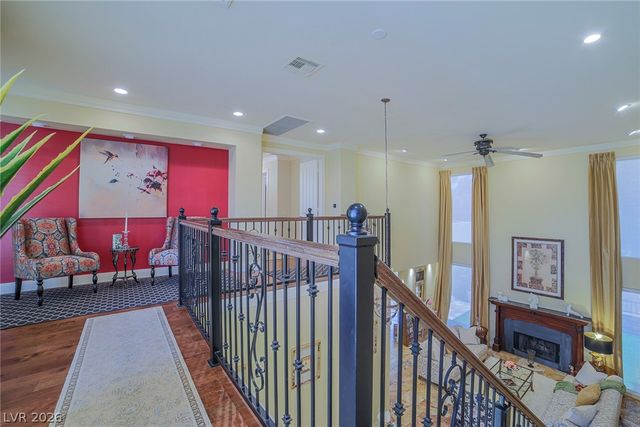 2863 Queens Courtyard Drive, Las Vegas, NV 89109