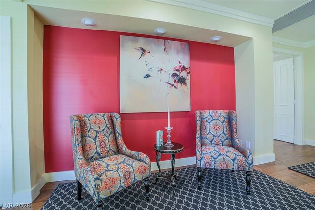 2863 Queens Courtyard Drive, Las Vegas, NV 89109