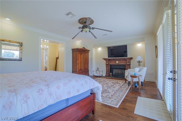 2863 Queens Courtyard Drive, Las Vegas, NV 89109