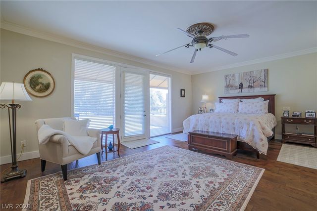 2863 Queens Courtyard Drive, Las Vegas, NV 89109