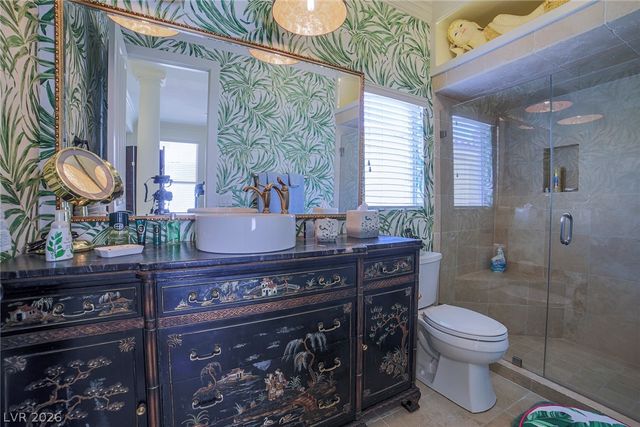 2863 Queens Courtyard Drive, Las Vegas, NV 89109