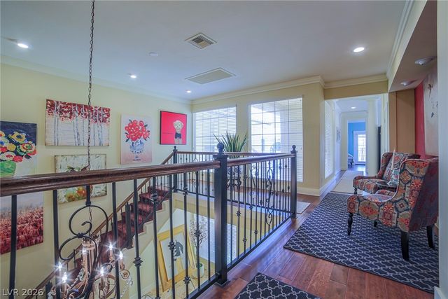 2863 Queens Courtyard Drive, Las Vegas, NV 89109
