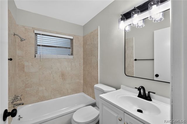 61 S Tyler Street, Beverly Hills, FL 34465