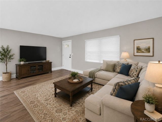 61 S Tyler Street, Beverly Hills, FL 34465