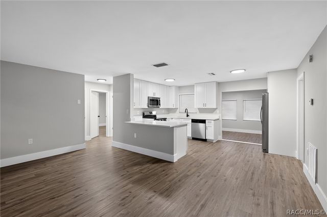 61 S Tyler Street, Beverly Hills, FL 34465