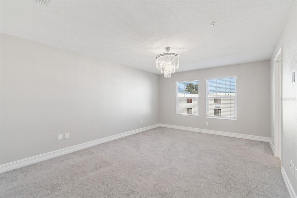 Image 39 of property listing at 4921 W PAUL AVENUE 4, Tampa, FL 33611