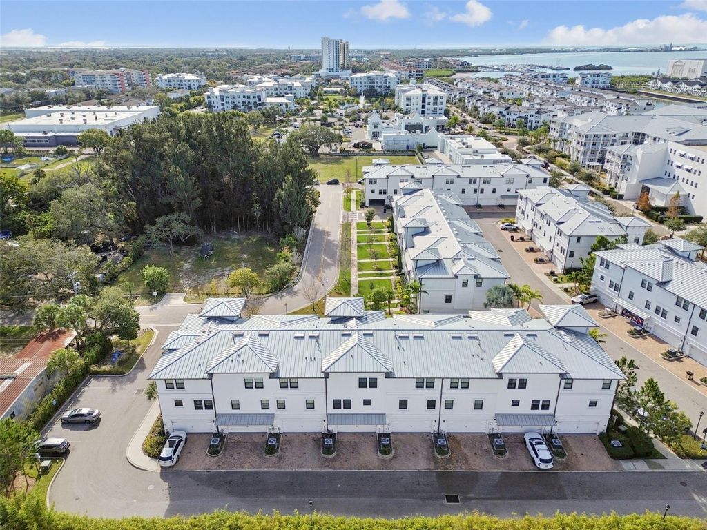 Image 66 of property listing at 4921 W PAUL AVENUE 4, Tampa, FL 33611