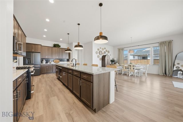 1718 Wyatt Earp Court, Belgrade, MT 59714