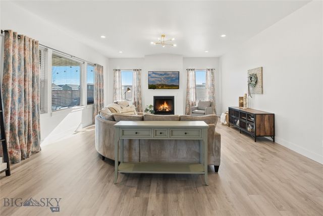 1718 Wyatt Earp Court, Belgrade, MT 59714